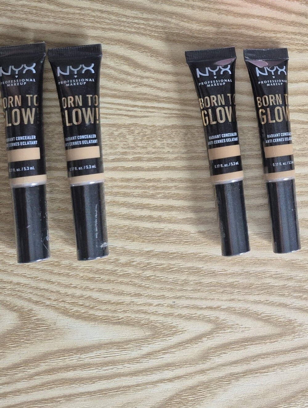 NYX Born To Glow Radiant Concealer - Beige/Caramel Shades